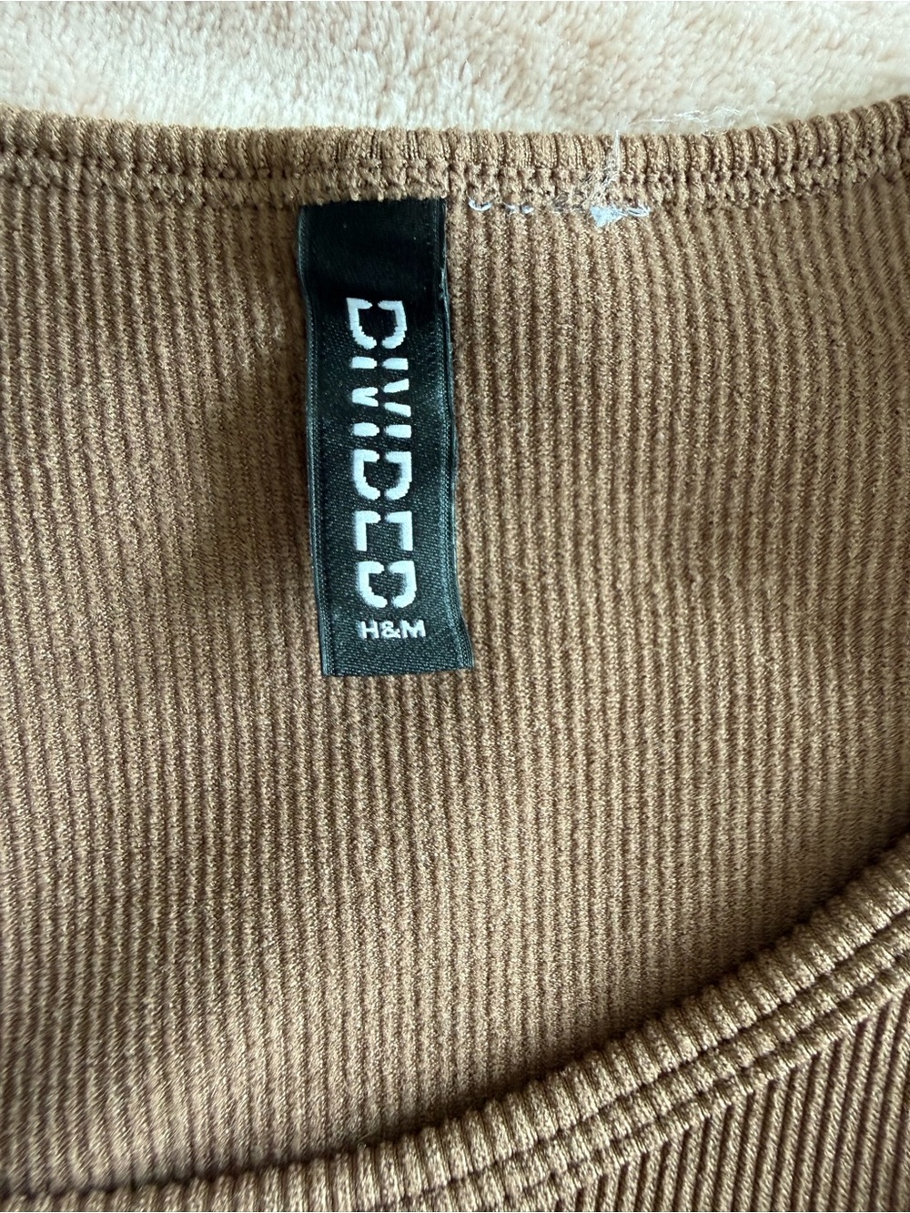H&M Brown Ribbed Cropped Tank - Picture 3 of 3